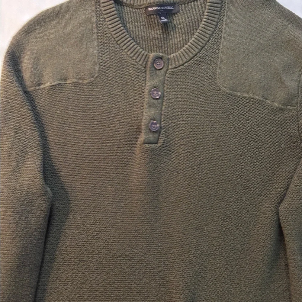 Banana Republic Green Crewneck Sweater Classic Knit
